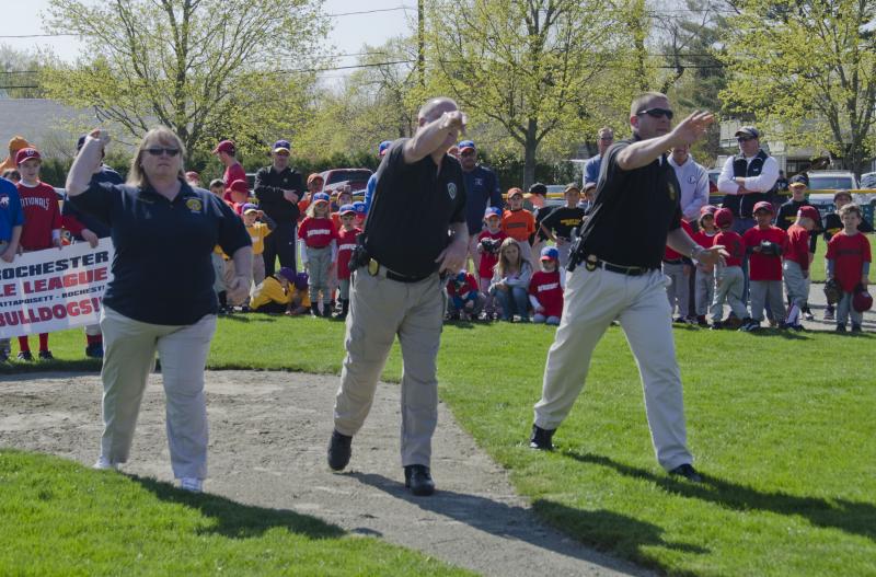 Old School: Winter Garden Little League introduces throwback threads