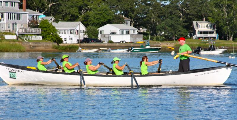 It's what Christmas is all about': Swimmers plunge into Mattapoisett waters  for a good cause