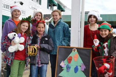 The Junior Friends of the Plumb Library were on hand to help organize activities for the children. JENNIFER HESHION
