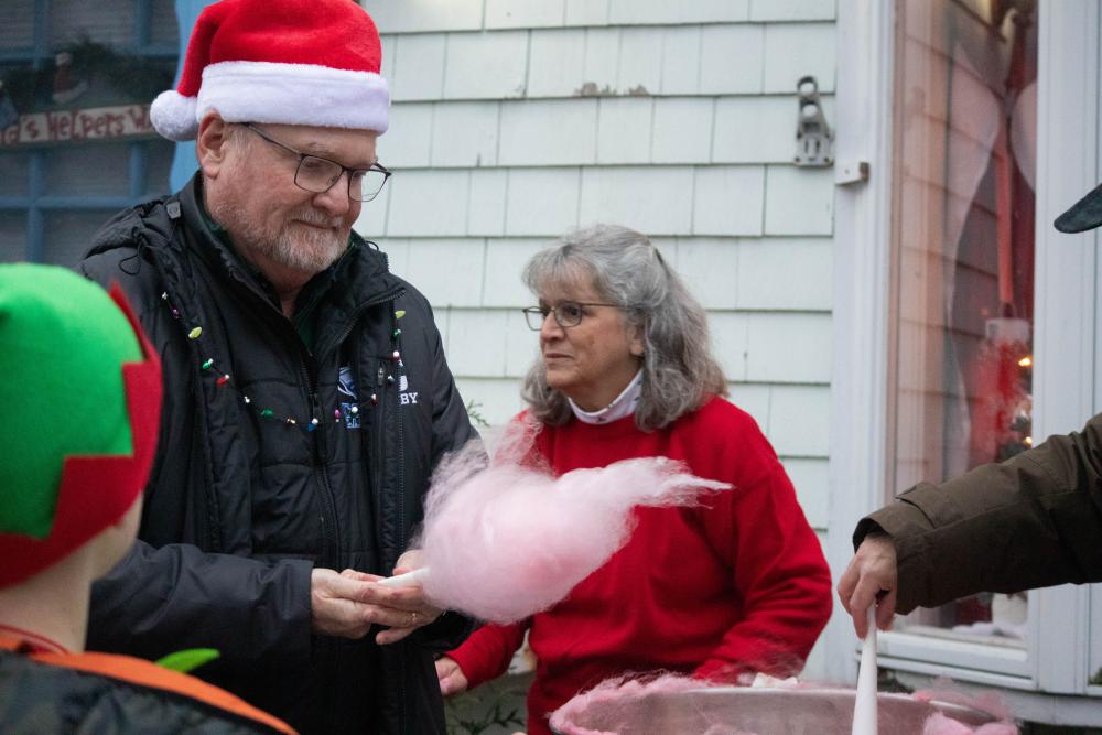 Dave Giblin made cotton candy for many happy children during the Christmas Stroll.