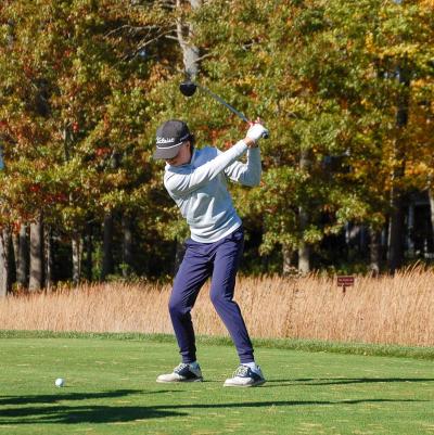 Jack Czerkowicz begins a round at practice.  Jack Czerkowicz begins a round at practice.