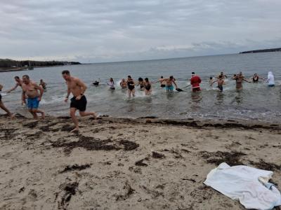 Participants raised about $1,5000 for Helping Hands and Hooves