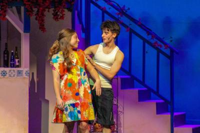 Sophie and Sky sing a duet together. 