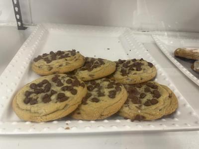 Along with trendy baked goods, Sweet Art also sells classics like chocolate chip cookies. 