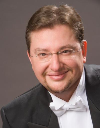 Wednesday, July 15 at 2 p.m. Australian conductor Antony Walker, will lead a full orchestra in performance of works by Beethoven and Haydn. Photo source: Phillip Sanborn
