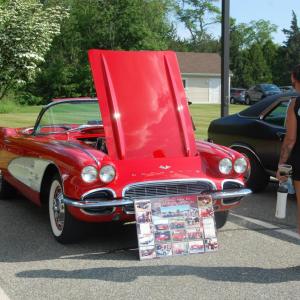 The owner of this car included photos of favorite memories with the vehicle. 