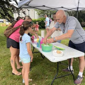 The Elizabeth Tabor Library began its summer reading program with activities for recently-dismissed students. 