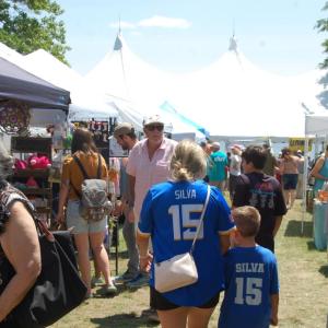 Hundreds of people came to shop, eat and enjoy live music. 