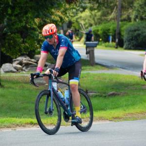 Riders turn onto Neck Road from North Avenue. 