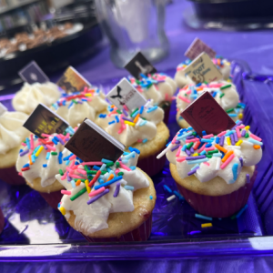 Plumb library celebrates its 50th anniversary with cupcakes, each one with its own miniature book. Photo by Tanvi Kulkarni