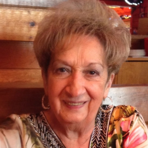Nelida Lucy Luzza