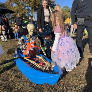 A princess and a wizard make their candy selections. 